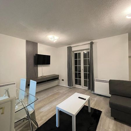 Cardiff Bay Apartment With Parking מראה חיצוני תמונה